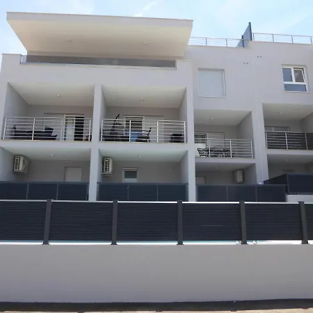Wioletta Ciovo Okrug Gornji Trogir