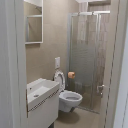 Apartment Wioletta Ciovo Okrug Gornji